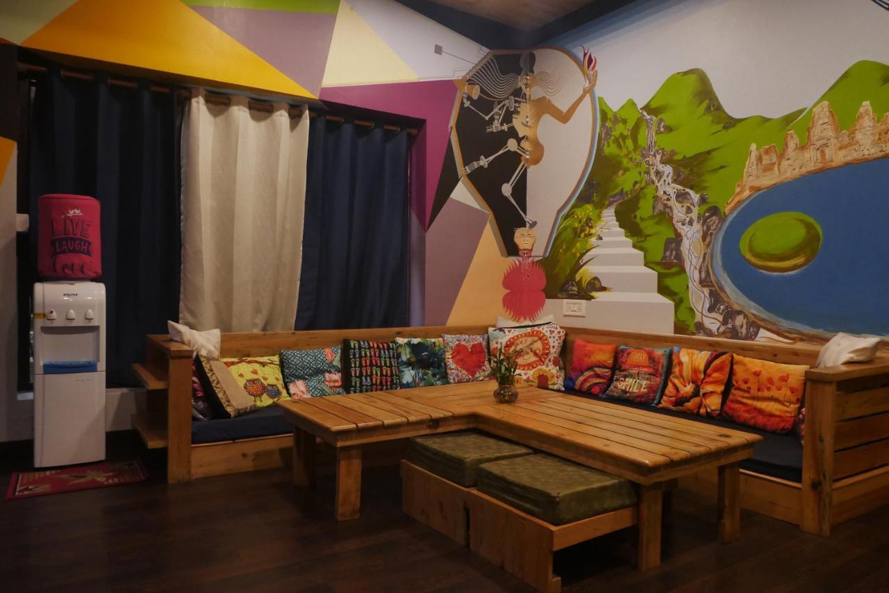 Utopia Hostels Dharamkot Mcleodganj Dharamshala Exterior foto