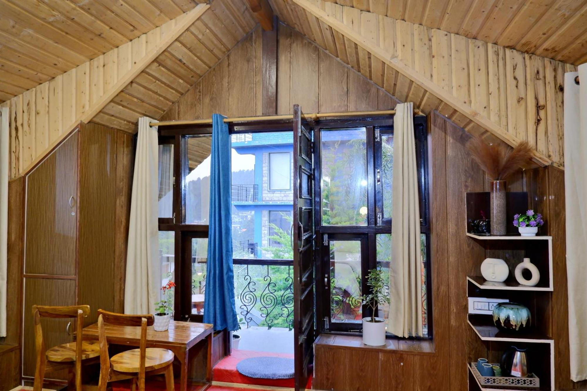 Utopia Hostels Dharamkot Mcleodganj Dharamshala Exterior foto